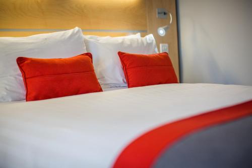 Holiday Inn Express Edinburgh - Royal Mile - image 5