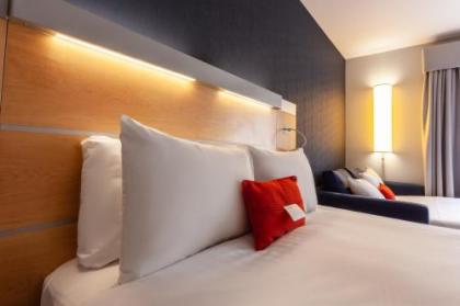 Holiday Inn Express Edinburgh - Royal Mile - image 6