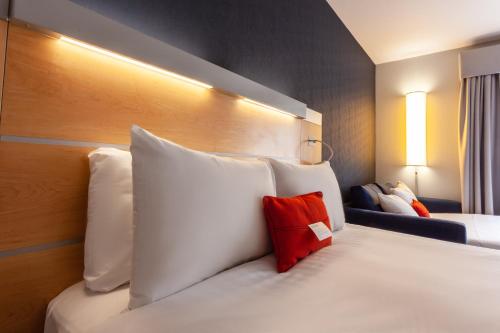Holiday Inn Express Edinburgh - Royal Mile - image 6