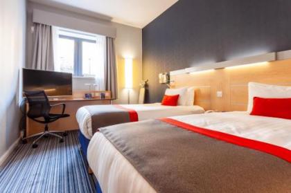 Holiday Inn Express Edinburgh - Royal Mile - image 7