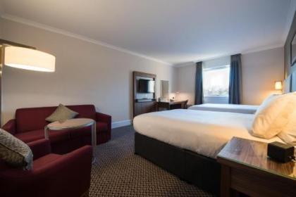 DoubleTree by Hilton Edinburgh Airport - image 3