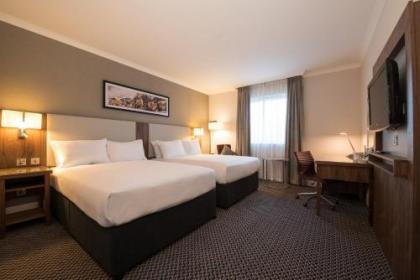 DoubleTree by Hilton Edinburgh Airport - image 5