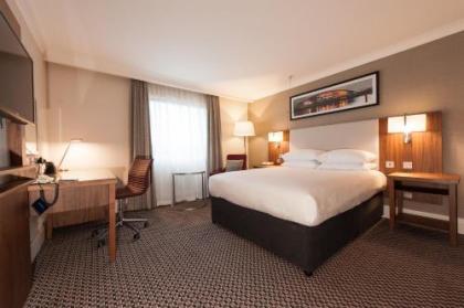 DoubleTree by Hilton Edinburgh Airport - image 8