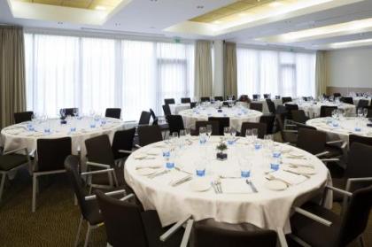 Novotel Edinburgh Park - image 18