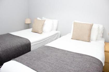 Edinburgh Playhouse Apartments - image 17