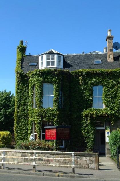 A-Haven Townhouse Hotel - image 1