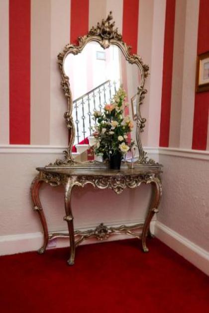 Balmore Guest House - image 12