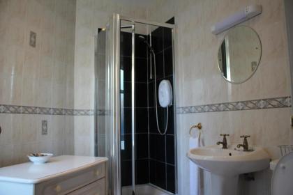 Ardmillan Hotel - image 20