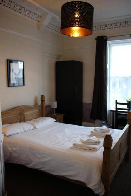 Ardmillan Hotel - image 4
