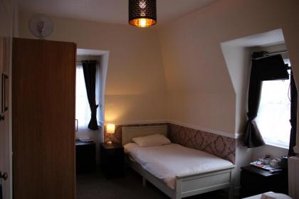 Ardmillan Hotel - image 5