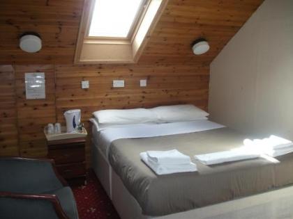 Edinburgh House Hotel - B&B - image 10