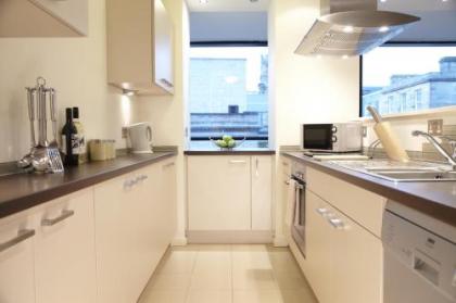 Princes Street Suites - image 13