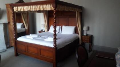 The Guards Hotel - image 4