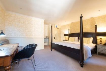 Brooks Hotel - image 6