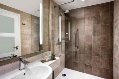 Hilton Edinburgh Carlton - image 11