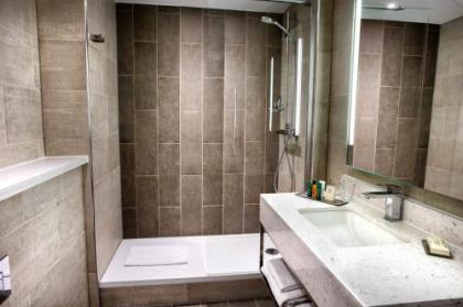 Hilton Edinburgh Carlton - image 13