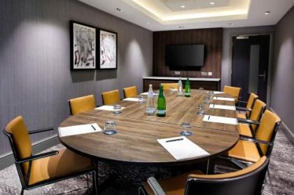 Hilton Edinburgh Carlton - image 17