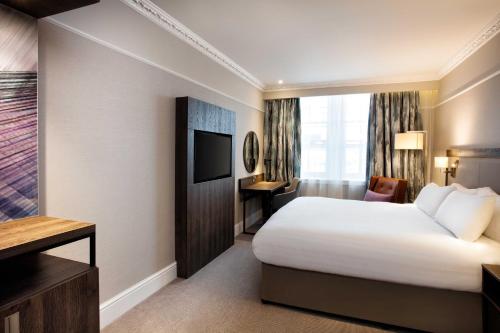 Hilton Edinburgh Carlton - image 3