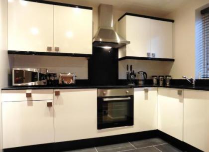 Holyrood Aparthotel - image 12
