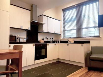 Holyrood Aparthotel - image 13