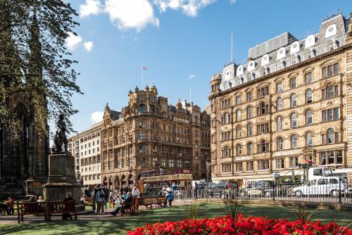 Old Waverley Hotel - main image