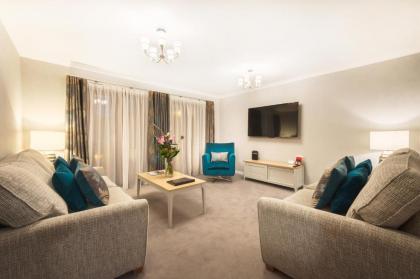 The Knight Residence - image 20