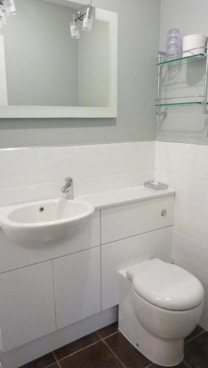 Kingsway Guest House - image 2