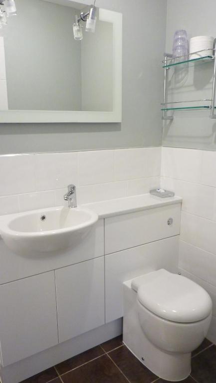 Kingsway Guest House - image 2