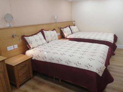 Cumberland Hotel - image 11