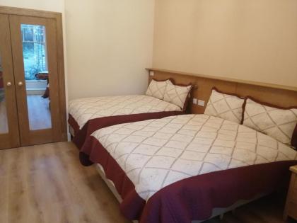 Cumberland Hotel - image 15