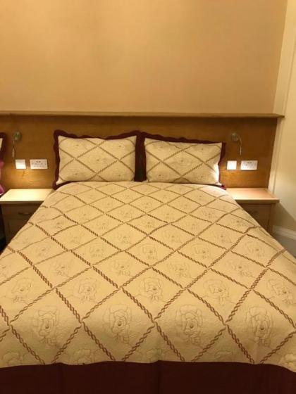 Cumberland Hotel - image 6