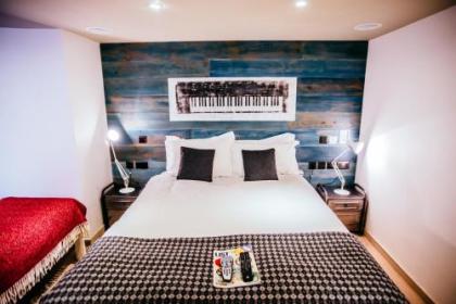 Stay Central Hotel - image 1