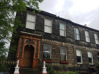 Bellevue Guest House - image 1