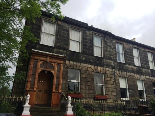 Bellevue Guest House - main image