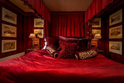 Prestonfield House - image 18