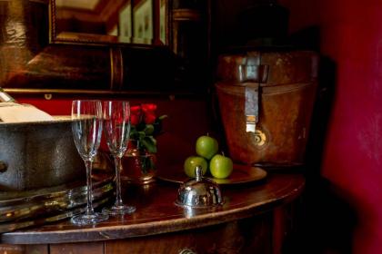 Prestonfield House - image 4