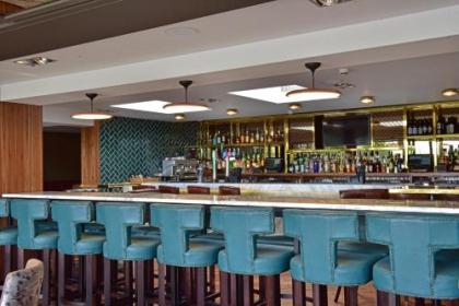 DoubleTree by Hilton Edinburgh - Queensferry Crossing - image 14
