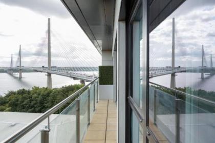 DoubleTree by Hilton Edinburgh - Queensferry Crossing - image 9