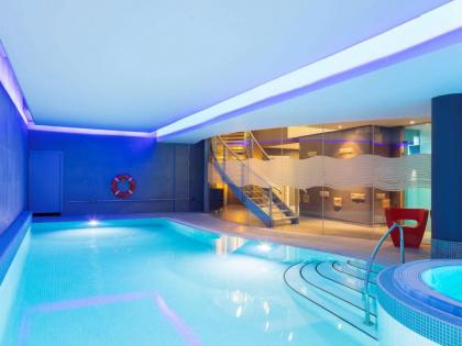 Novotel Edinburgh Centre Hotel - image 14