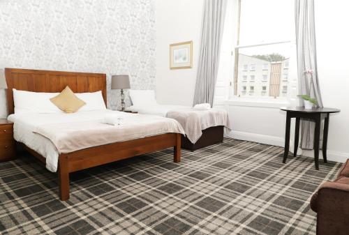 Park View House Hotel - image 4