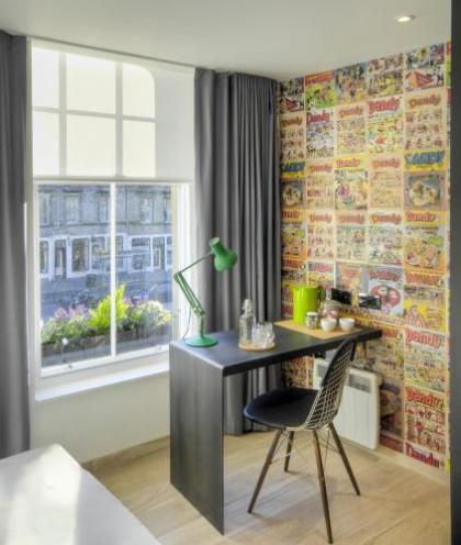 Grassmarket Hotel - image 2
