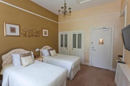Alba House - image 17
