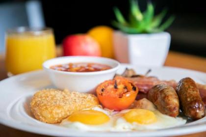 Holiday Inn Edinburgh - image 16
