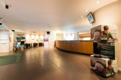 Holiday Inn Edinburgh - image 2