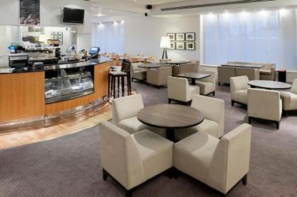 Holiday Inn Edinburgh - image 8