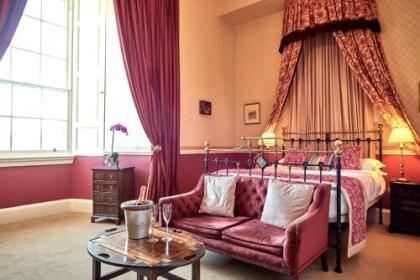 Dalhousie Castle Hotel - image 13