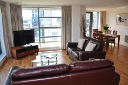 Ocean Apartments - image 13