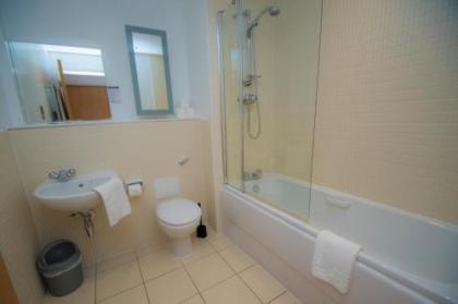 Ocean Apartments - image 14