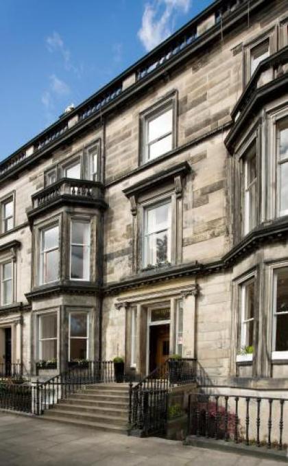 Grosvenor Suites - image 1