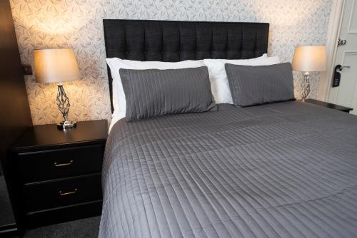 Grosvenor Suites - image 5
